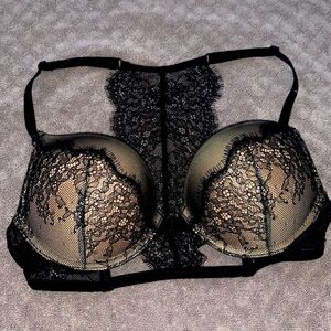 Victoria’s Secret bombshell bra 32b adds 2 cups